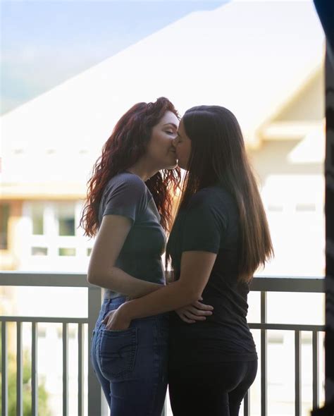 lesbians kissing naked Search